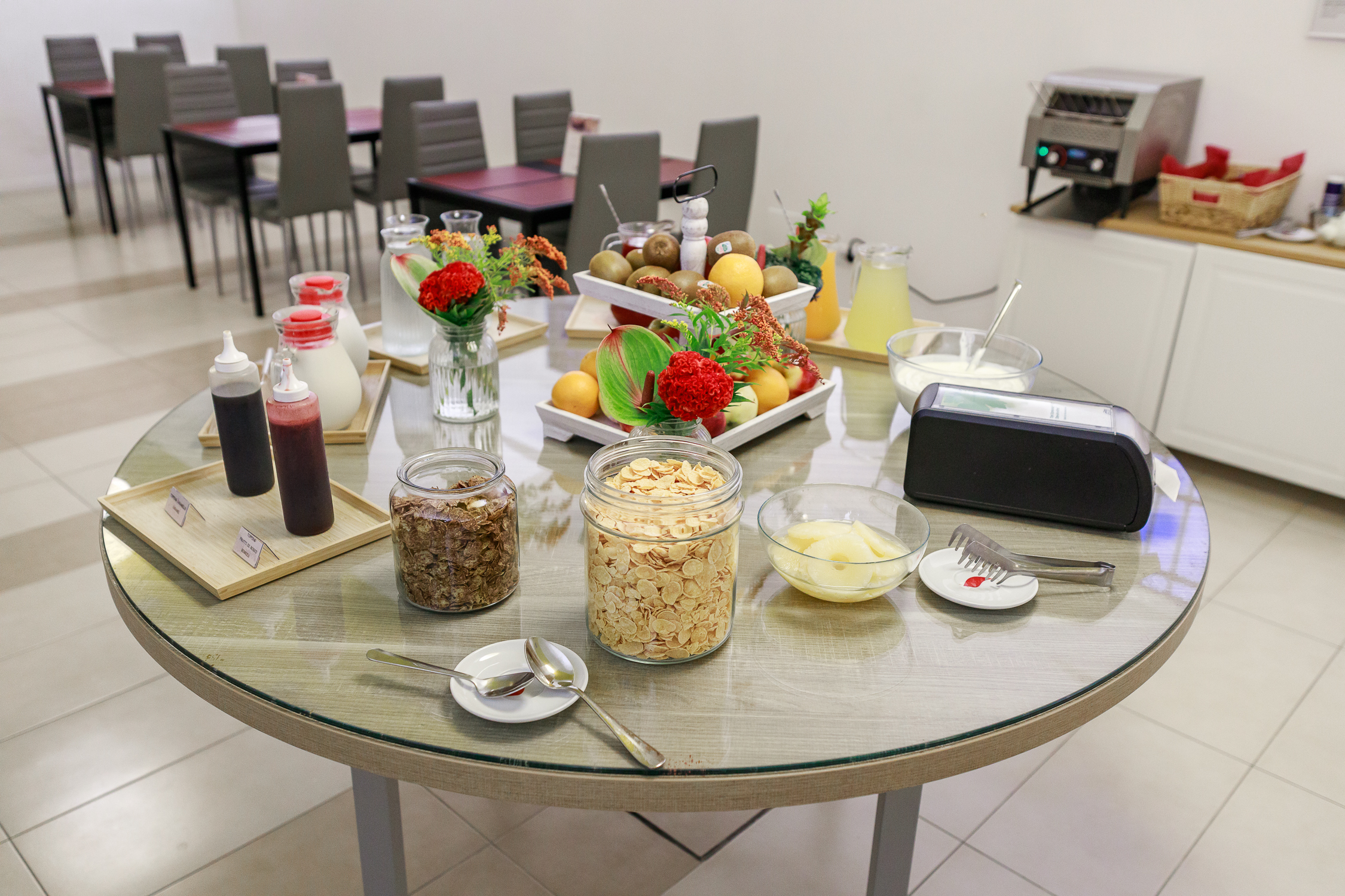 Cereali, muesli e yogurt